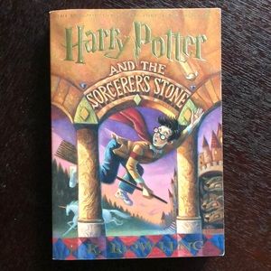 Harry Potter And The Sorcerer’s Stone Book⚡️